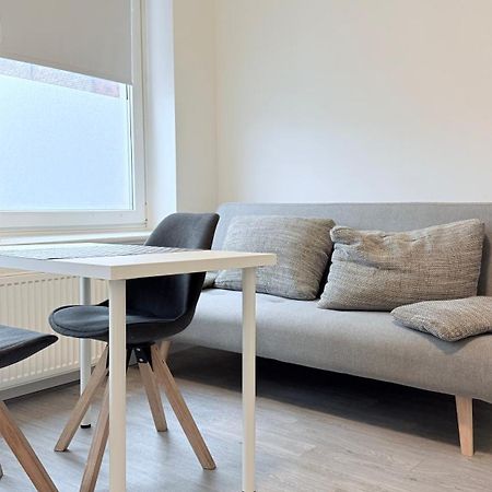 Studio-Apartments Fuer Monteure & Businessgaeste Zentral In Neumünster Buitenkant foto