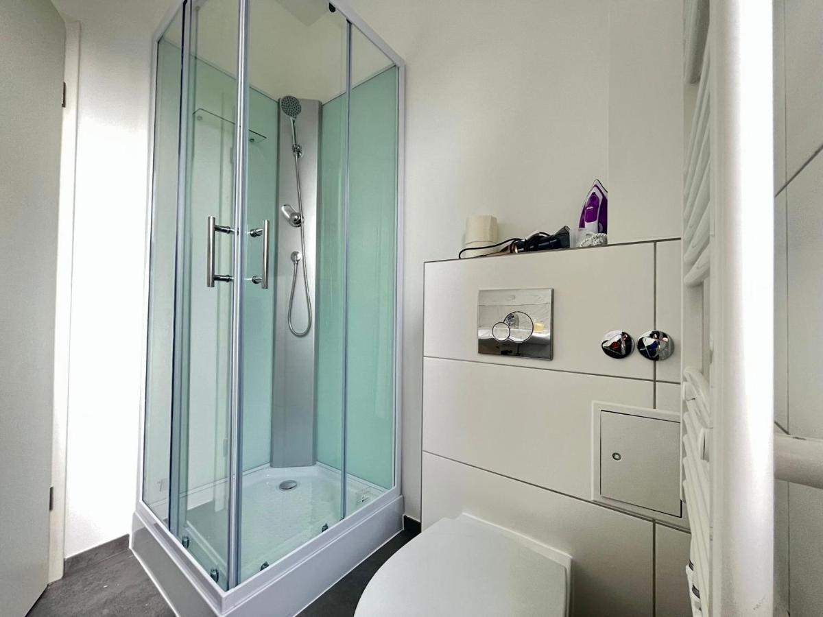 Studio-Apartments Fuer Monteure & Businessgaeste Zentral In Neumünster Buitenkant foto