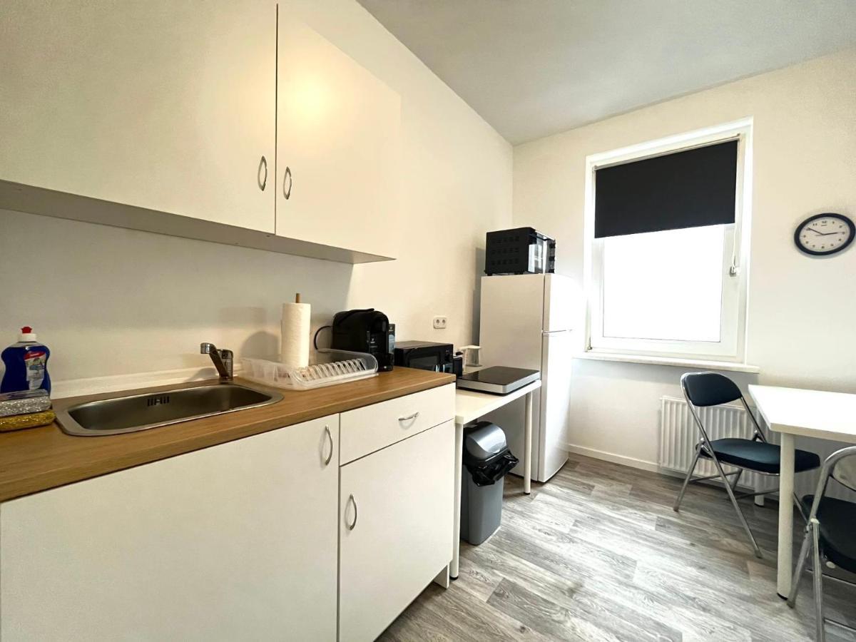 Studio-Apartments Fuer Monteure & Businessgaeste Zentral In Neumünster Buitenkant foto