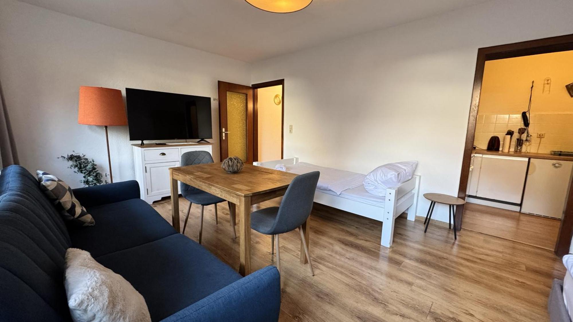 Studio-Apartments Fuer Monteure & Businessgaeste Zentral In Neumünster Buitenkant foto
